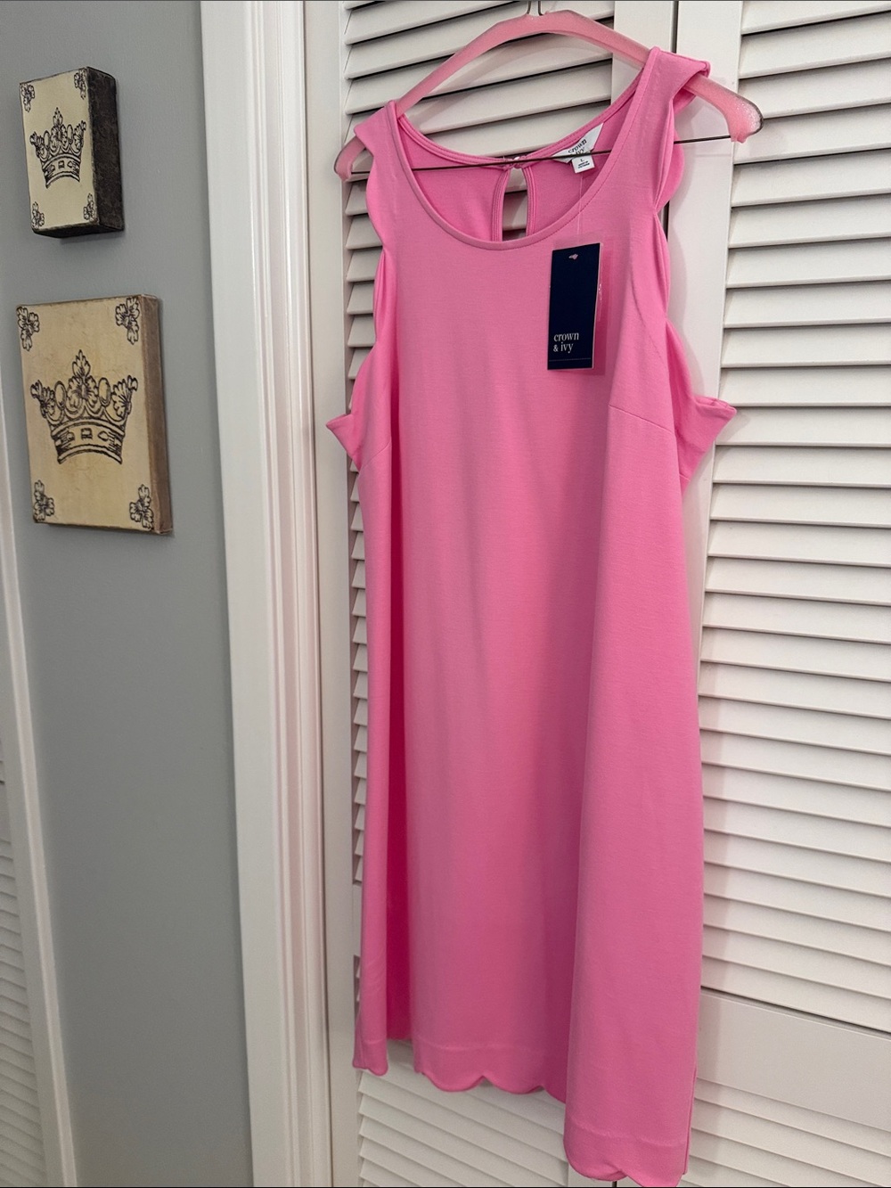 Pink scalloped sleeveless  dress NWT